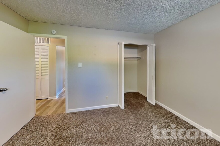 Building Photo - 3445 Kings Row