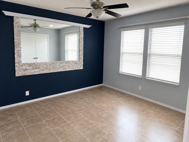 Building Photo - 1518 Perennial Ln