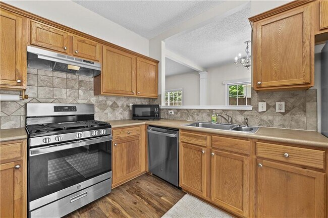 Building Photo - 9005 Ruel Ln