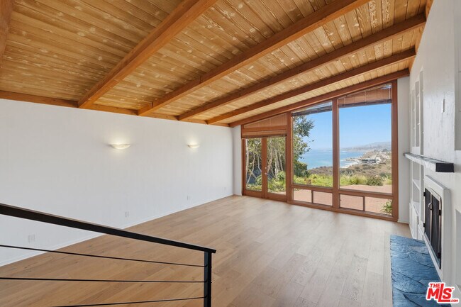 Building Photo - 3909 Sierks Way