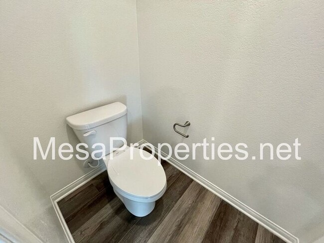 Building Photo - 1709 Cedar Tree Pl