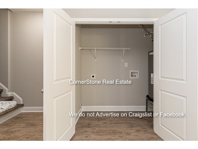 Building Photo - Move in special ($500 off first month's rent)