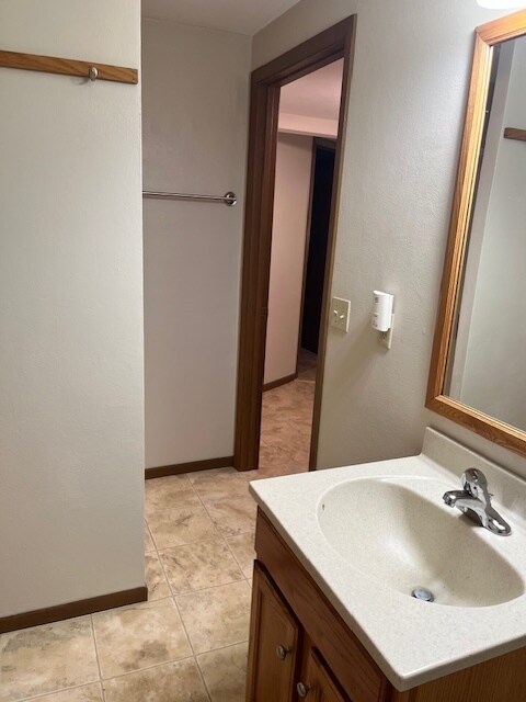 Building Photo - 211 Brookwood Dr