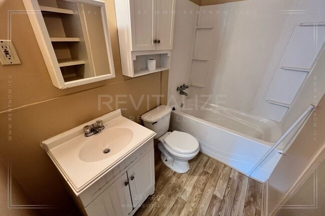 Building Photo - Newly Remodeled 3 Bd / 1 Ba in Moss Point