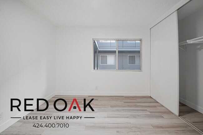 Building Photo - 6501 Cherry Ave