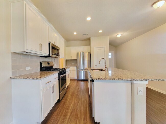Building Photo - 1308 Fairhaven Gtwy