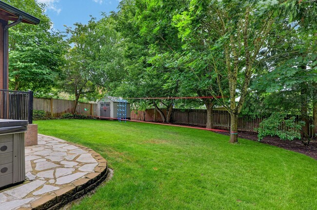 Building Photo - 3 Bedroom/2.5 Bath + Bonus Room & Outdoor living