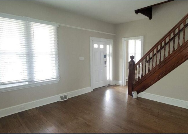Building Photo - NOW AVAILABLE! - 415 Thomas Ave, Riverton,...