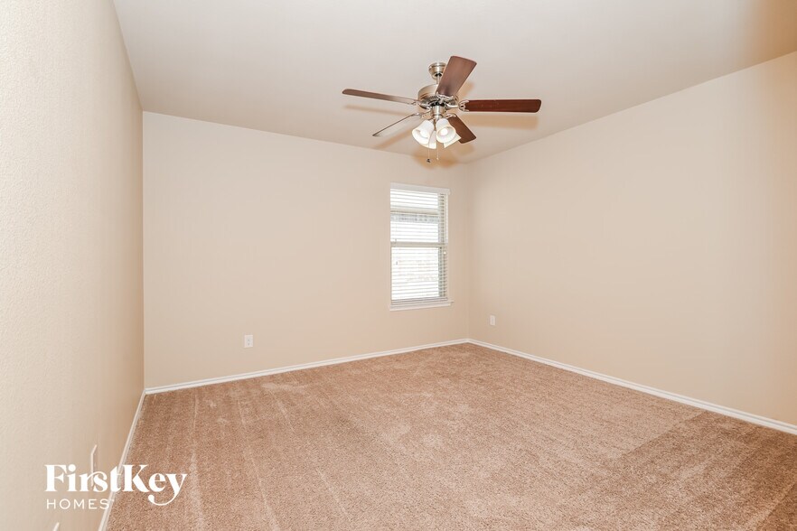 Building Photo - 961 Corbitt Ln