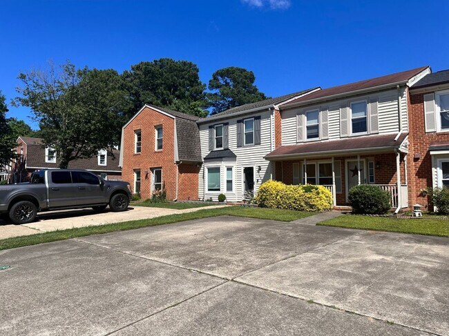 Building Photo - 434 Wayman Ln