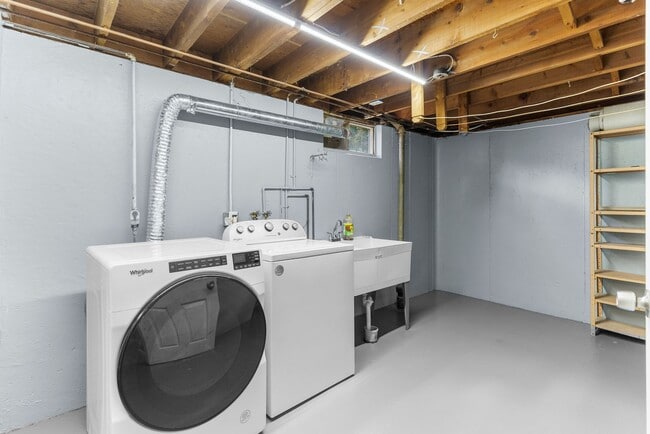 Building Photo - 3961 New Rd