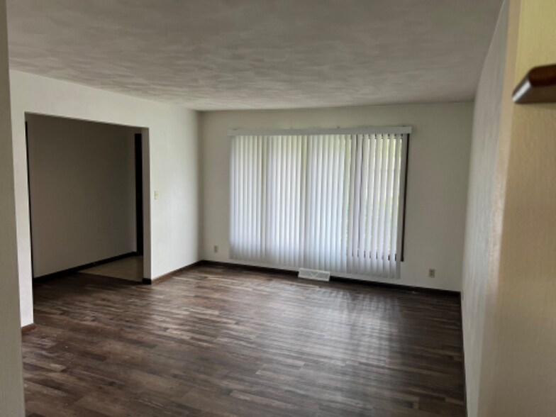 Building Photo - 5626 Pepper Dr