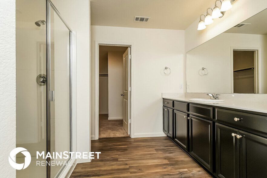 Building Photo - 520 Horn St