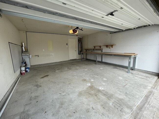 Building Photo - 2619 Grayson Point Ln