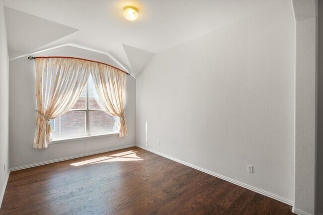 Building Photo - 6705 Terrace Glen Dr