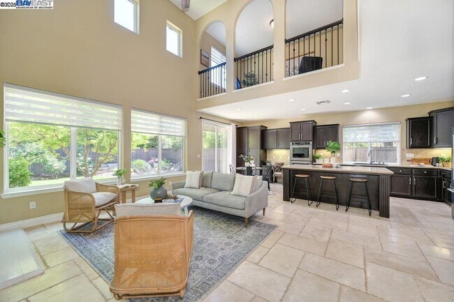 Building Photo - 1207 Villagio Dr