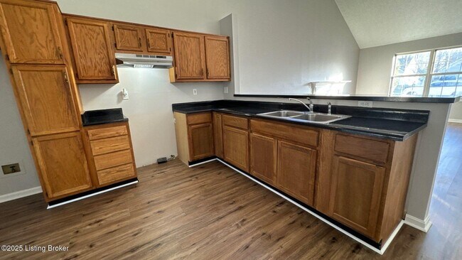 Building Photo - 3905 Handley Ave