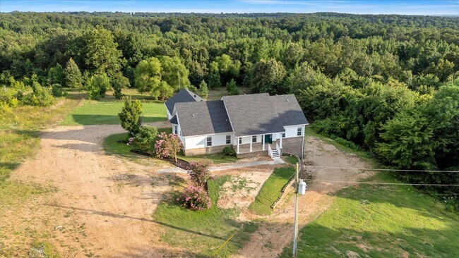 Building Photo - 90 Co Rd 378