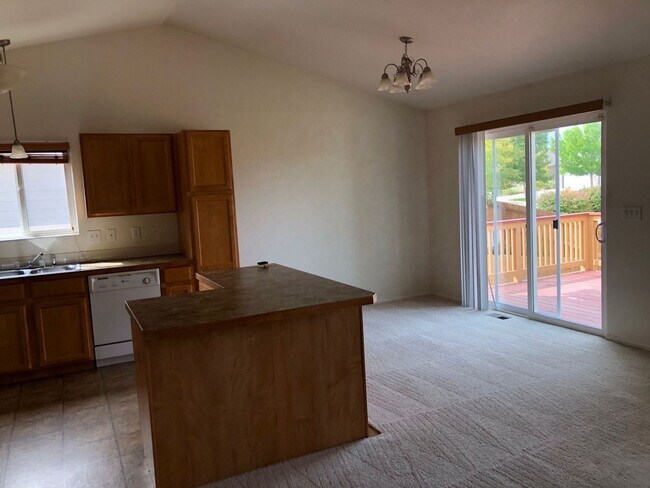 Building Photo - Great Home in West Greeley
