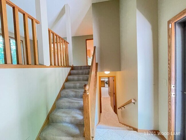 Building Photo - 13701 Wood Ln
