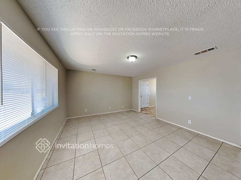 Building Photo - 3314 W Aster Dr