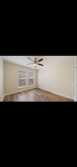 Building Photo - 8290 Gate Pkwy W