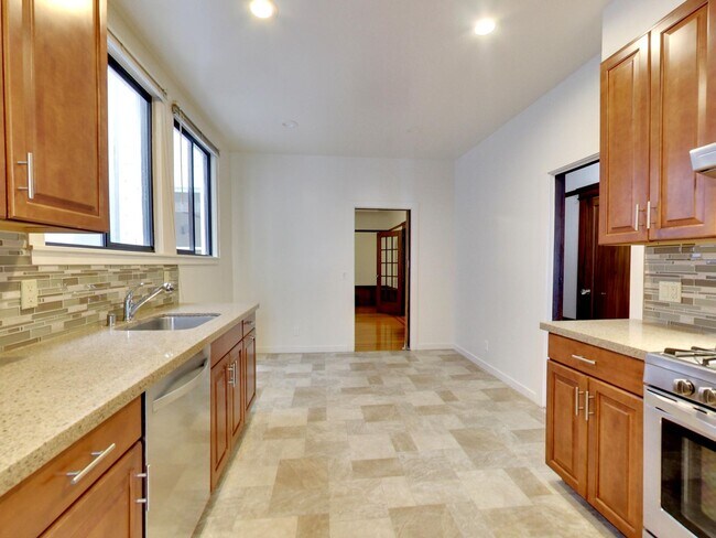 Building Photo - 1344-1346 Chestnut Street (1331r)