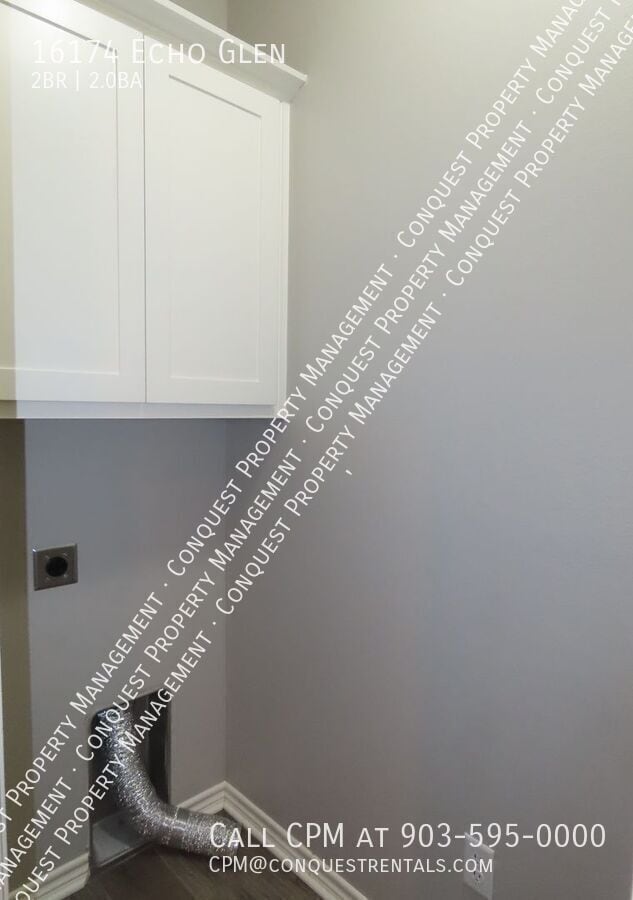 Building Photo - 16174 Echo Glen Dr