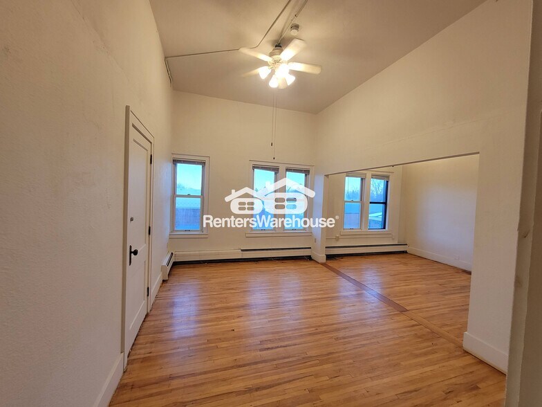 Building Photo - 101 2nd Ave N