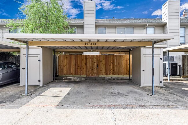 Building Photo - 14724 Perthshire Rd