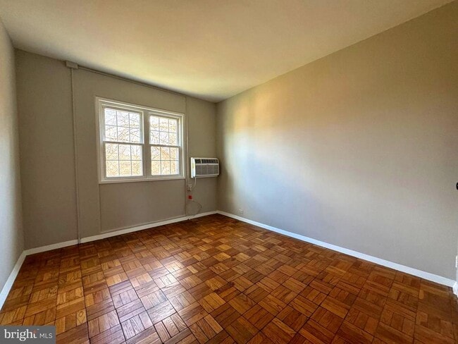 Building Photo - 1726 Preston Rd