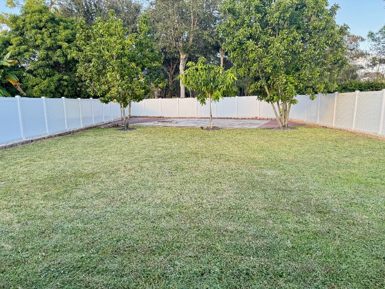 Building Photo - 209 Preserve Ct