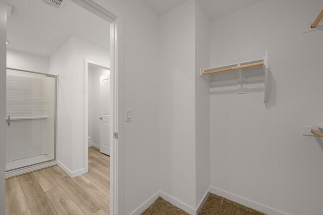 Building Photo - 8484 W Agate Ave