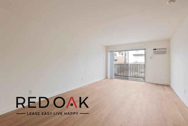 Primary Photo - Stunning One Bedroom with Open Floor Plan,...