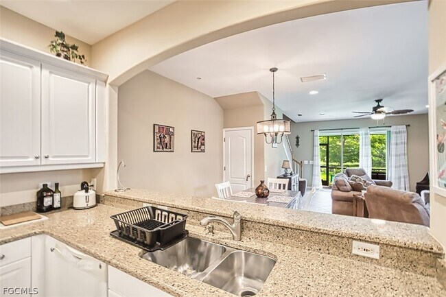 Building Photo - 3230 Cottonwood Bend