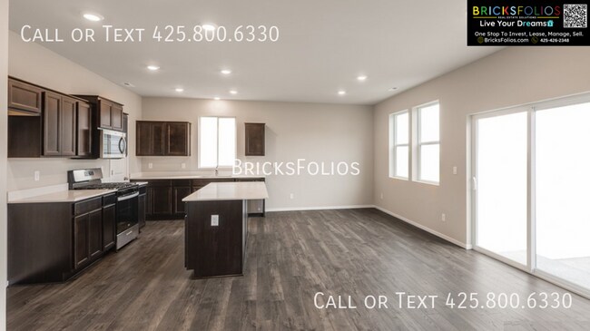Building Photo - 1217 SW Pendleton Way