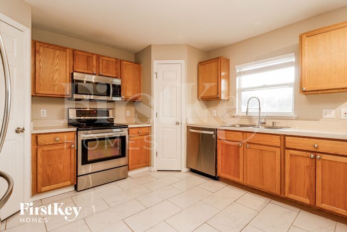 Building Photo - 3813 Sleepy Hill Oaks Loop