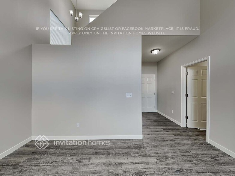 Building Photo - 7171 Saddle Up Dr