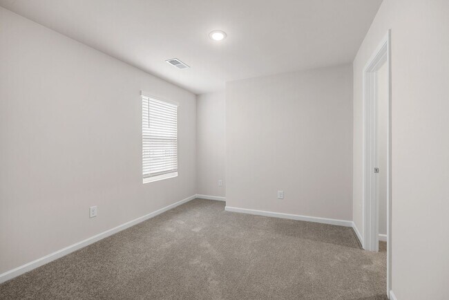 Building Photo - New constructed 5 bed 3 Bath Inman SC