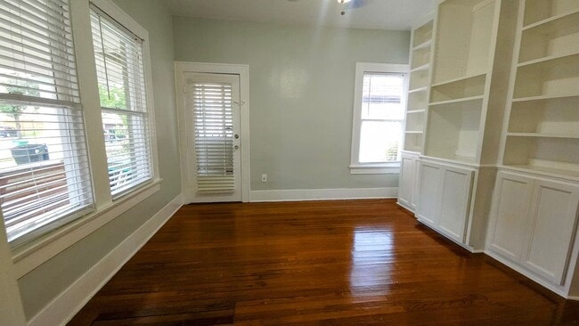 Building Photo - 2039 W Main St