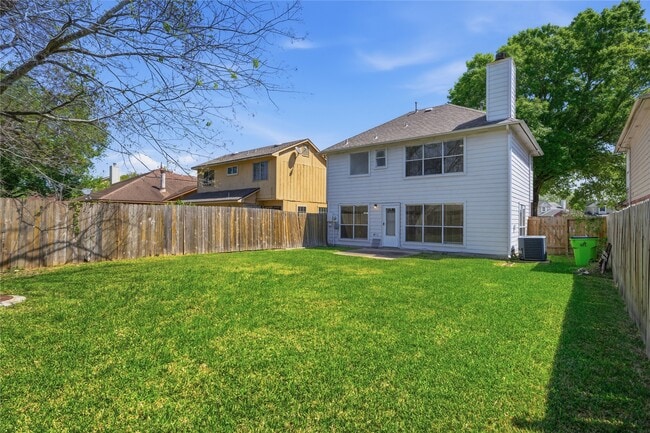 Building Photo - 2034 Greenwest Dr