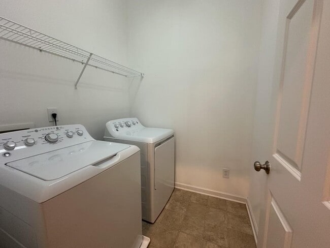 Building Photo - 11191 Calypso Dr