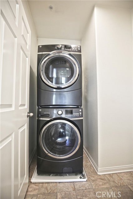 Building Photo - 735 Banyan Wy