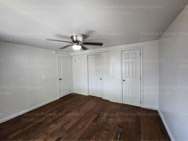Building Photo - 3 bedroom/ 2 bathroom home
