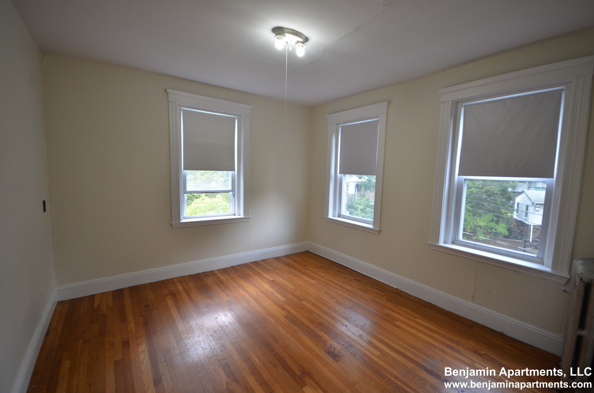 Building Photo - 3 Egremont Rd