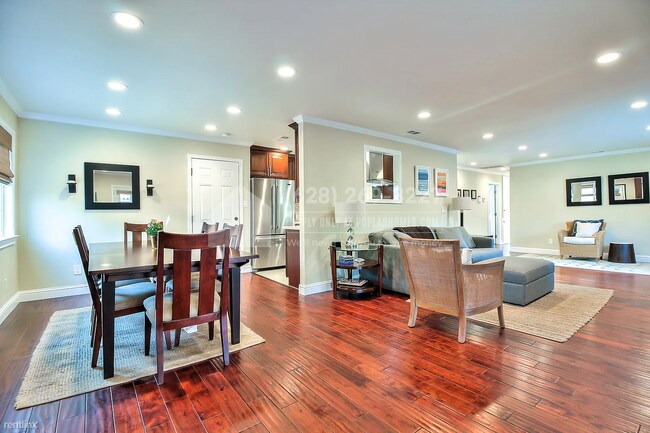 Building Photo - 3 br, 2 bath House - 7613 Canterbury Lane -