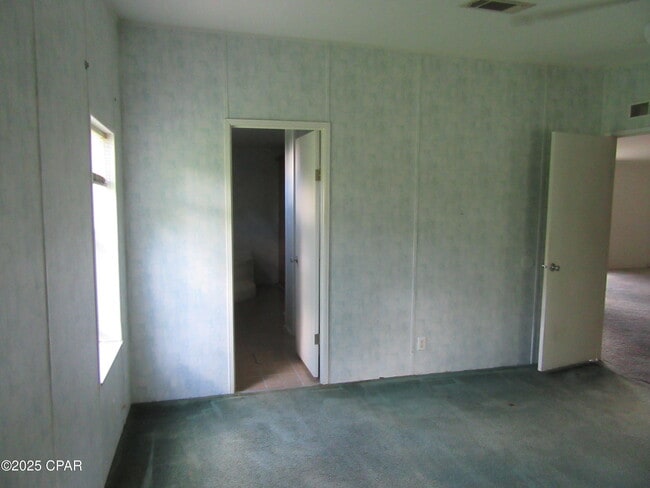 Building Photo - 12013 Hibiscus St