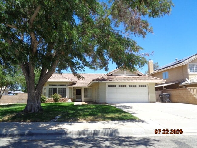 Primary Photo - Cute single story home on cul-de-sac stree...