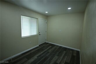 Building Photo - 2830 Cedar St