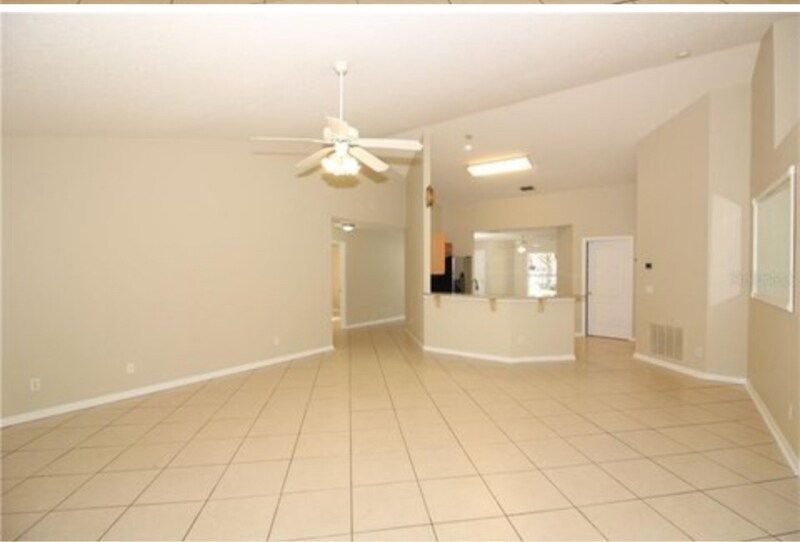 Building Photo - 305 Garden Oak Ct